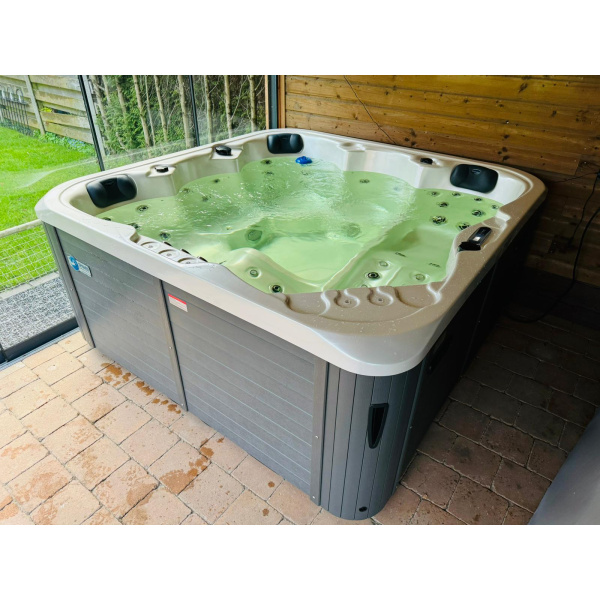 Spa Amerika plug & play 5 persoons (nieuw) - Afbeelding 8