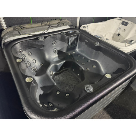 Spa 6 persoons merk Balboa (3 jaar gebruikt)