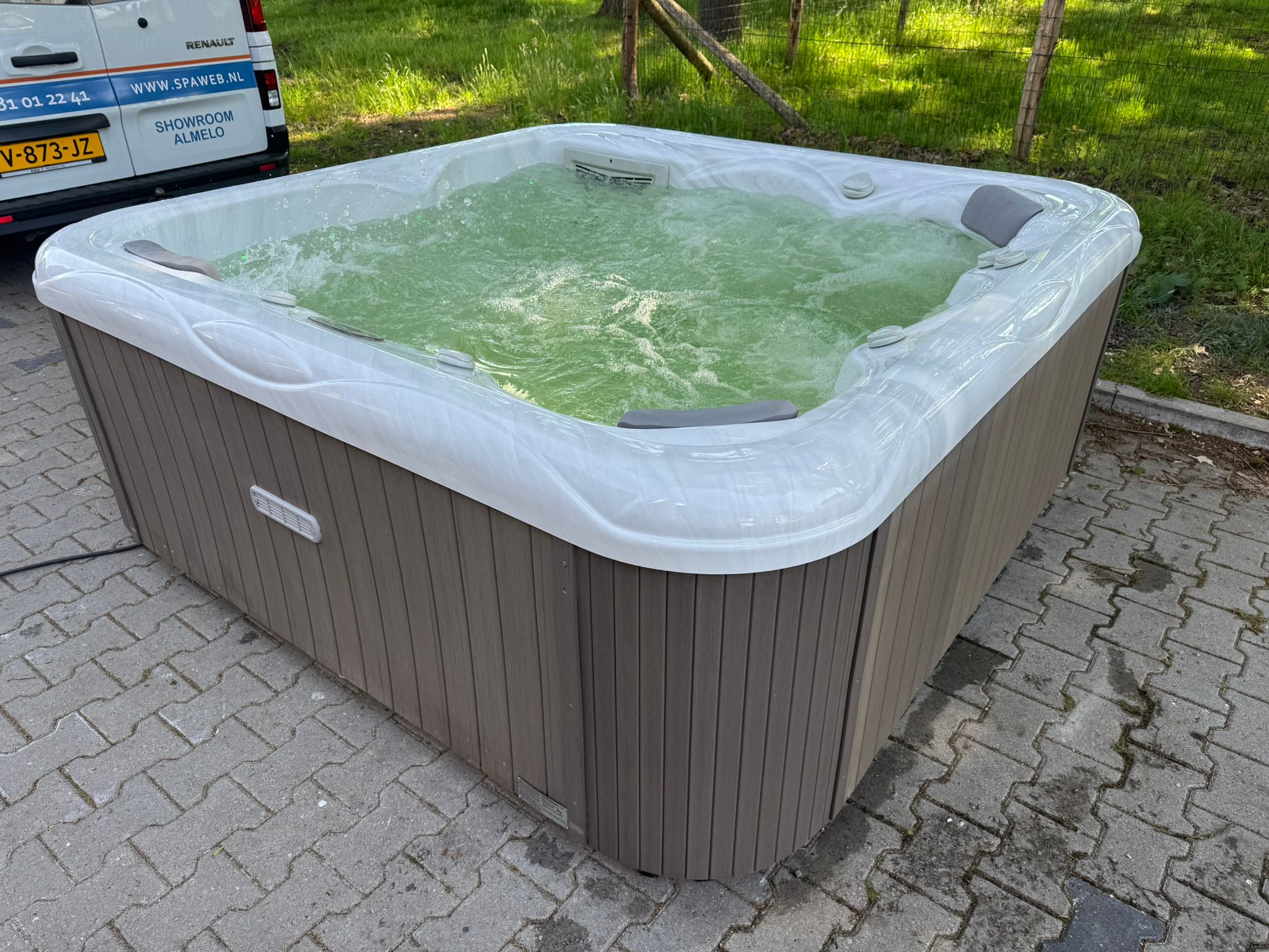 Spa 6 persoons merk Balboa (gebruikt) - Afbeelding 6